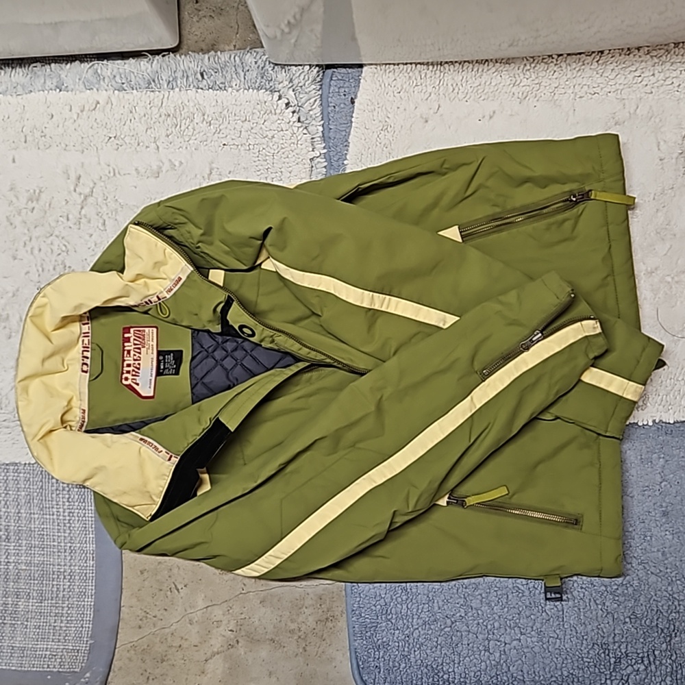Women's O'Neill snowboard jacket green and yellow, size medium